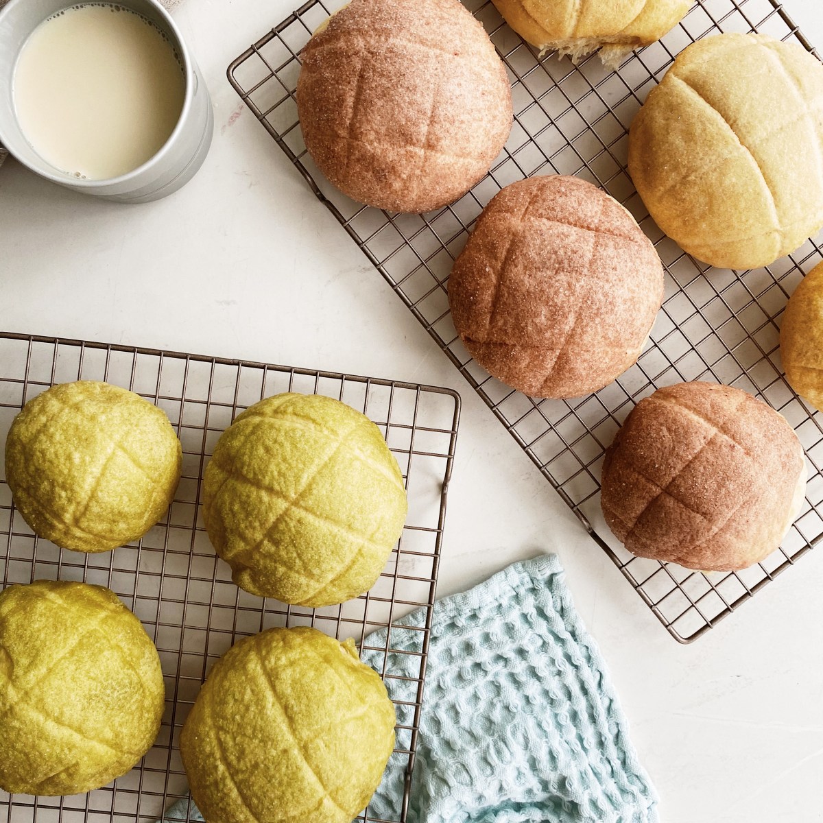 菠 蘿 麵 包 ❘ 𝘍𝘖𝘖𝘋